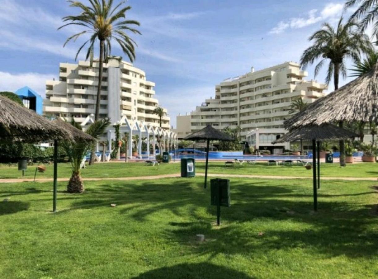 Benalbeach Holidays 贝纳尔马德纳 外观 照片